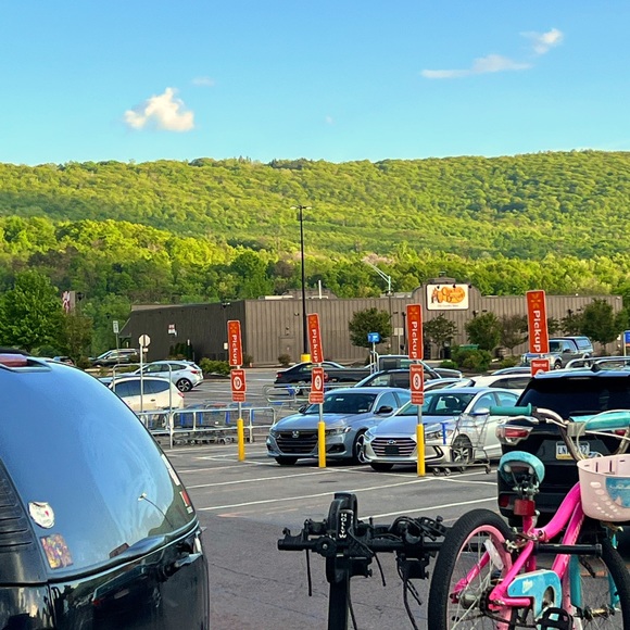 Meet your Posher, Rell - Picture 1 of 1